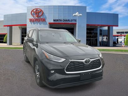Used 2023 Toyota Highlander XLE