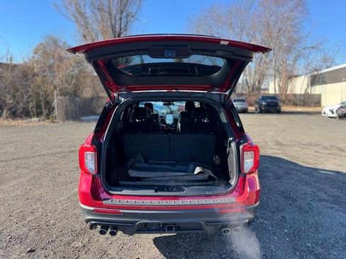 Used 2020 Ford Explorer ST w/ ST Street Pack image 24