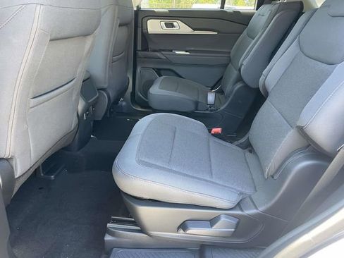New 2026 Ford Explorer Active image 8