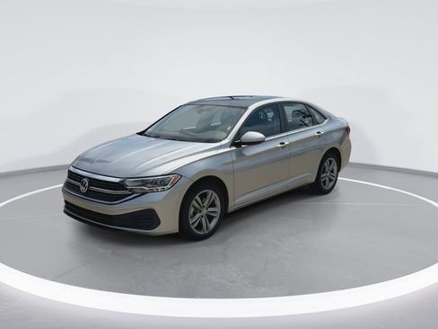 Used 2024 Volkswagen Jetta SE FWD image 5