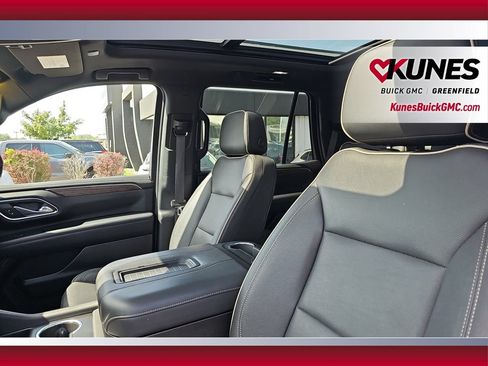 Used 2023 Chevrolet Tahoe Premier w/ Premium Package 2 AWD/4WD image 24