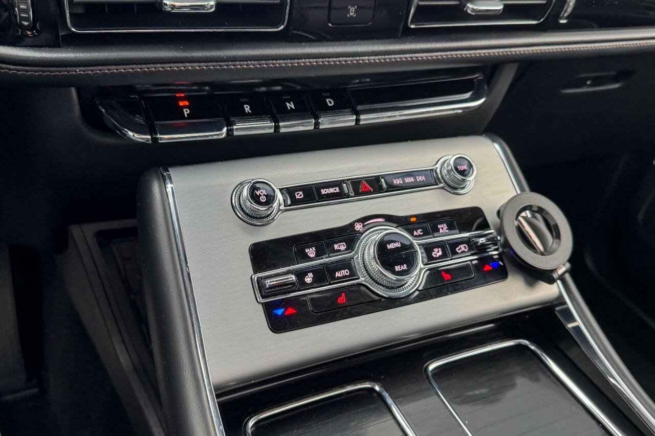 Used 2024 Lincoln Aviator AWD w/ Premium Package image 33