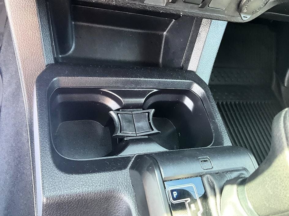Used 2021 Toyota Tacoma SR AWD/4WD image 23