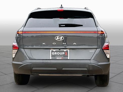 Used 2025 Hyundai Kona SEL AWD/4WD image 4