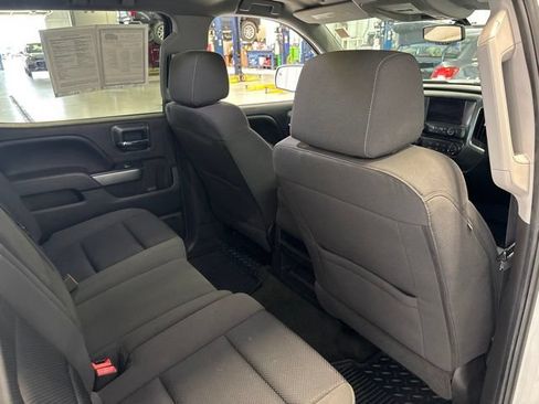 Used 2017 Chevrolet Silverado 1500 LT AWD/4WD image 33