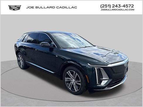 Used 2024 Cadillac Lyriq Luxury w/ LPO, Floor Liner Package RWD image 1