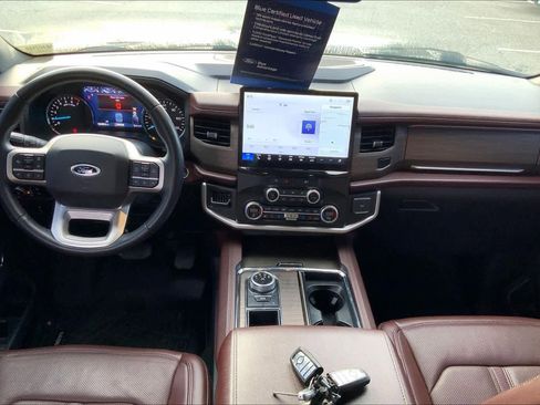 Used 2022 Ford Expedition Max Limited RWD image 15