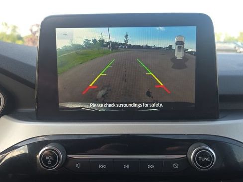 Used 2022 Ford Escape SE FWD image 28