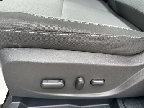 Used 2017 Ford Escape SE AWD/4WD image 16