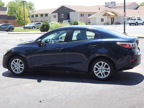 Used 2018 Toyota Yaris iA FWD image 8