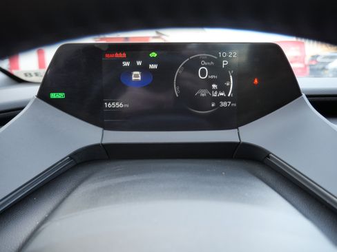 Certified 2025 Toyota Prius LE image 22