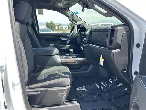 New 2026 GMC Sierra 1500 Elevation w/ LPO, Elevation Black Package image 31