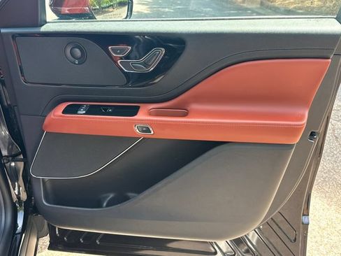 New 2026 Lincoln Aviator Reserve w/ Illumination Package RWD image 16
