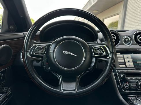 Used 2015 Jaguar XJ L Portfolio image 32