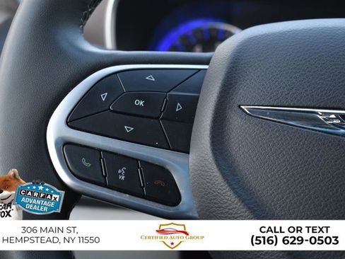 Used 2024 Chrysler Voyager LX image 14