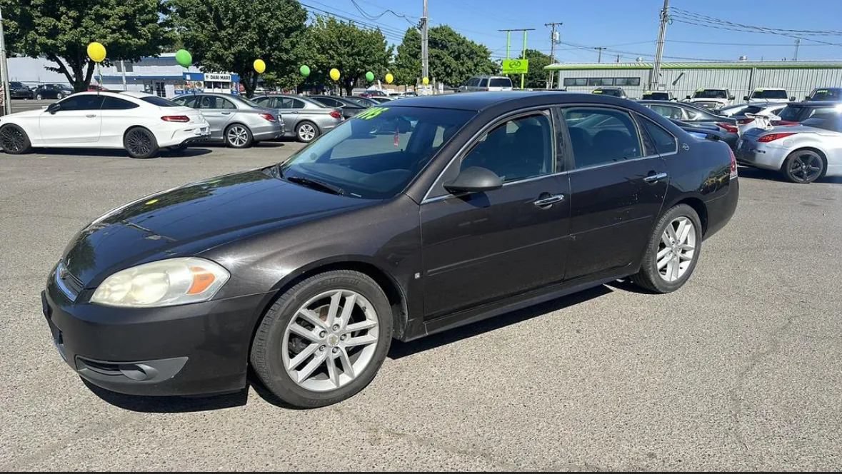 Used 2009 Chevrolet Impala LTZ FWD image 8
