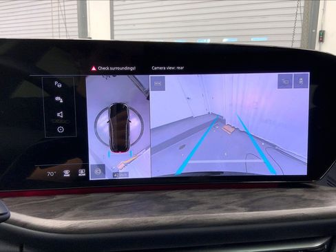 Certified 2025 Audi Q5 Premium w/ Convenience Package image 23