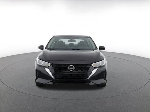 Used 2025 Nissan Sentra SV FWD image 2
