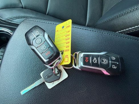 Used 2017 Ford Explorer Limited FWD image 51
