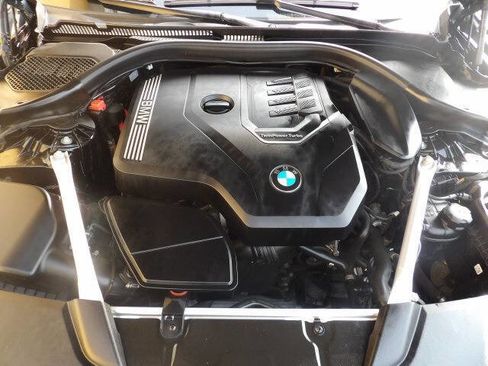 Used 2022 BMW 530i xDrive w/ Convenience Package image 15