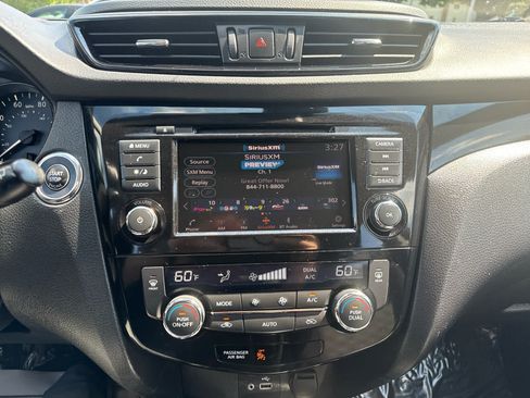 Used 2019 Nissan Rogue Sport SV w/ All-Weather Package AWD/4WD image 20