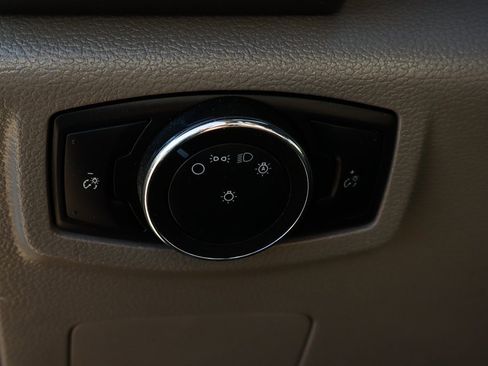 Used 2020 Ford F550 2WD Regular Cab Super Duty image 20