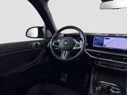Used 2025 BMW X5 M60i AWD/4WD image 26