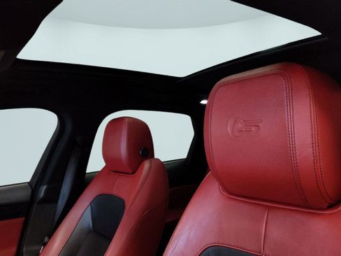 Used 2017 Jaguar F-PACE S image 15