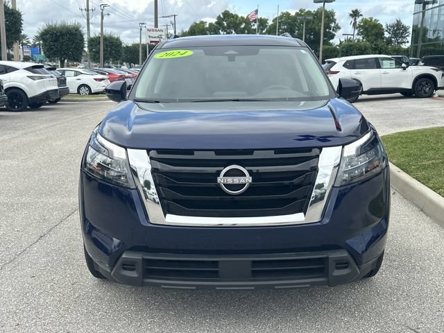 Certified 2024 Nissan Pathfinder SV FWD image 4