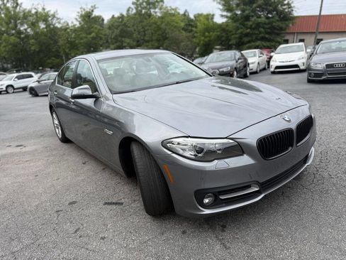 Used 2015 BMW 528i Sedan RWD image 3