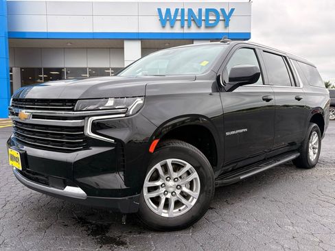 Used 2024 Chevrolet Suburban LT AWD/4WD image 1