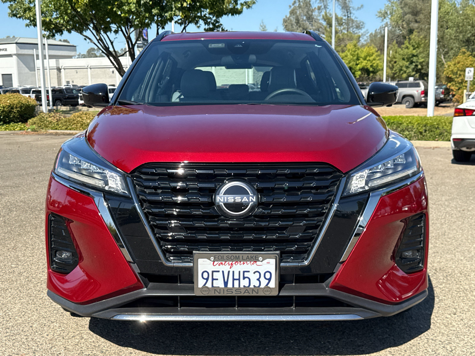 Used 2023 Nissan Kicks SR w/ SR Premium Package FWD image 4