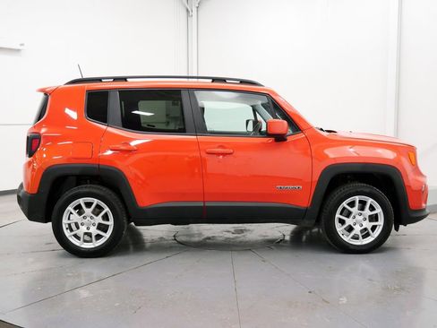 Used 2021 Jeep Renegade Latitude AWD/4WD image 8