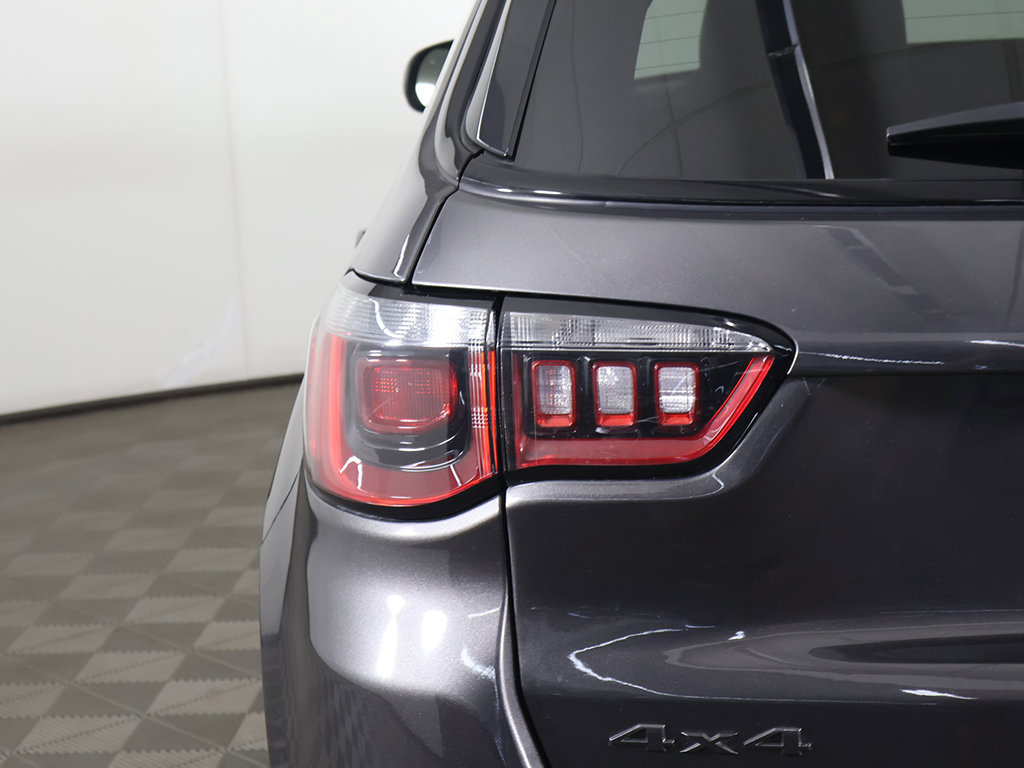 Used 2024 Jeep Compass Trailhawk AWD/4WD image 13