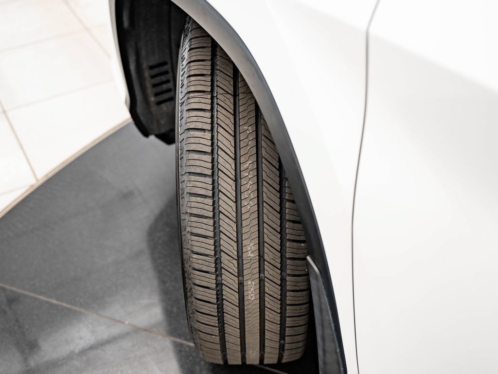 Used 2019 Lexus RX 450h AWD w/ Navigation Package image 48