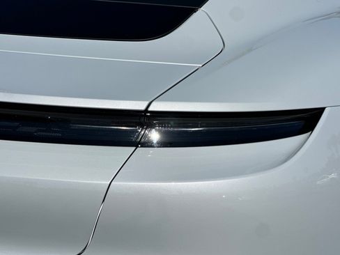 Used 2021 Porsche Taycan 4S w/ Premium Package AWD/4WD image 26