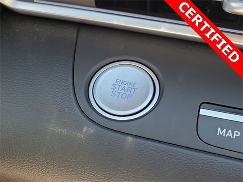 Certified 2025 Hyundai Elantra SEL image 8