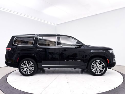 Used 2022 Jeep Grand Wagoneer Series III w/ Flexible Seating Group image 45