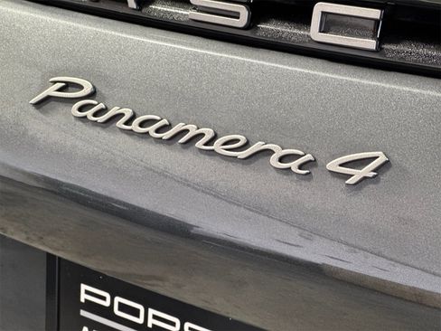 Used 2022 Porsche Panamera 4 Platinum Edition image 33