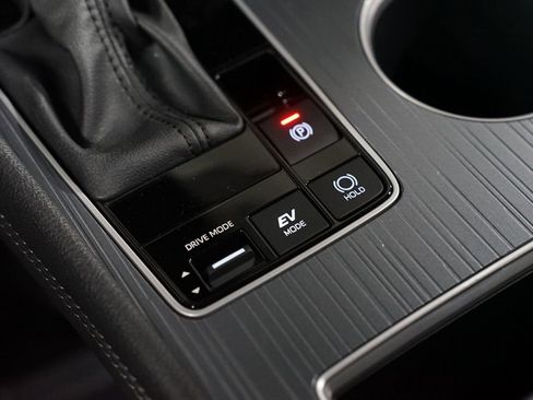 New 2026 Toyota Sienna XLE FWD image 23