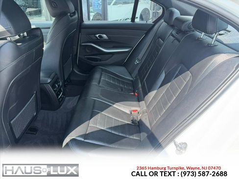 Used 2019 BMW 330i xDrive Sedan w/ Premium Package AWD/4WD image 9