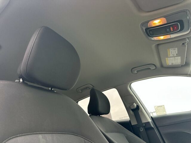 Used 2024 Hyundai Kona SEL FWD image 20