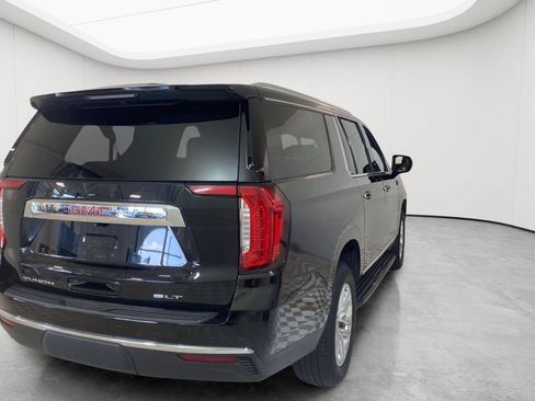 Used 2023 GMC Yukon XL SLT AWD/4WD image 6