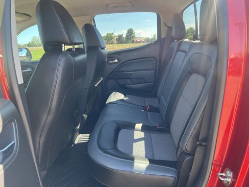 Used 2016 Chevrolet Colorado Z71 AWD/4WD image 19