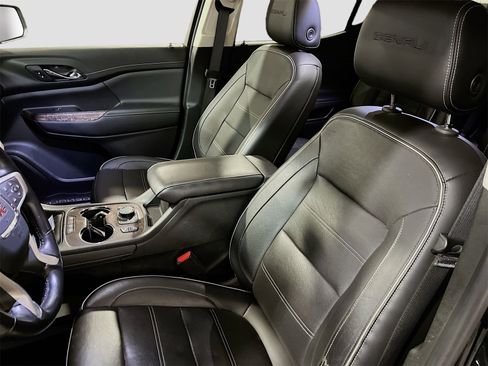 Used 2020 GMC Acadia Denali w/ Denali Ultimate Package image 22