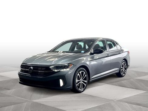 Used 2022 Volkswagen Jetta Sport FWD image 4