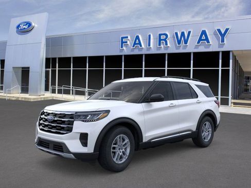 Used 2025 Ford Explorer Active RWD image 1