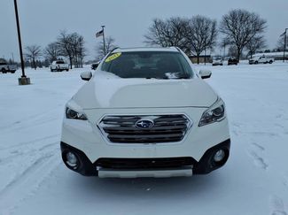 Used 2017 Subaru Outback 2.5i Touring video 2