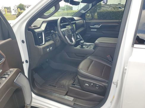 Used 2024 GMC Sierra 1500 Denali w/ Denali Reserve Package image 16