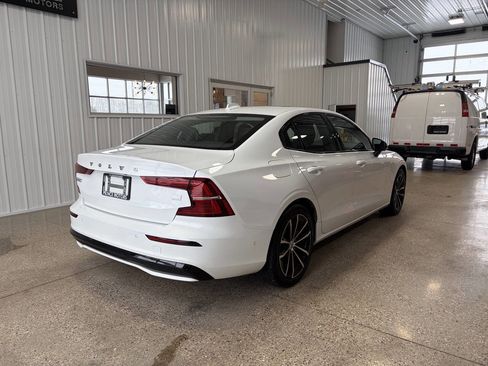 Used 2023 Volvo S60 T8 Plus image 4